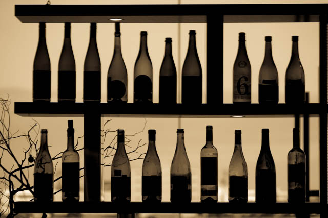 シャンパンやスパークリングワイン 自宅での保存 保管方法 縦置き それとも横置き