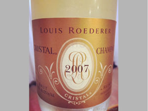 最高級シャンパン「ルイ・ロデレール クリスタル」とは！？種類や価格、実際に飲んでみてどうだった！？リアル体験レポート！